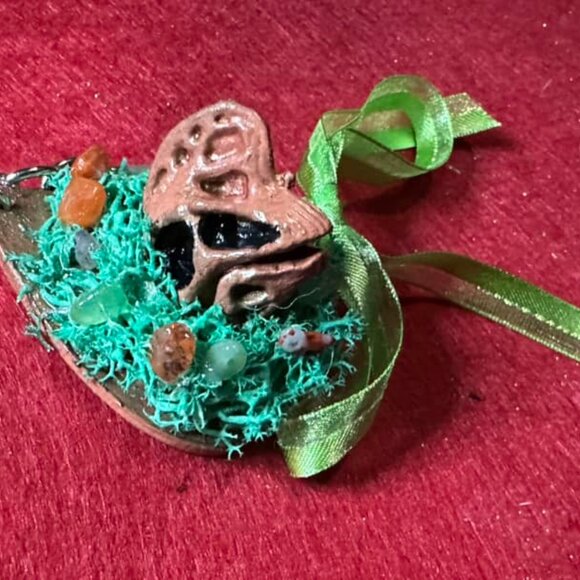 Mini Dinosaur Bust Ornaments - Picture 6 of 8